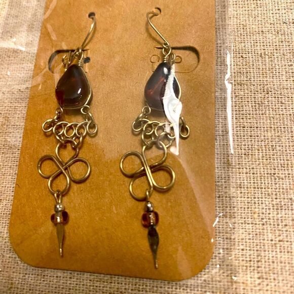 NWT boho wire and glass brown teardrop tribal dangle earrings hook backs - Picture 2 of 6